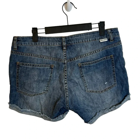 Nwt Billabong Distressed Denim Shorts - Picture 2 of 4